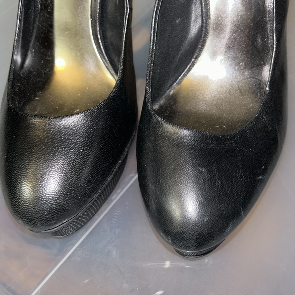 New Guess by Marciano sexy leather heels - Picture 3 of 14